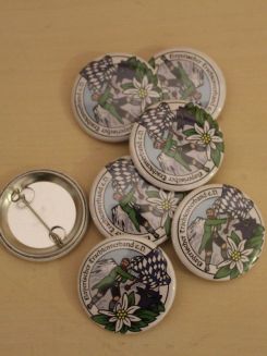 Metallbutton für Nachwuchsförderung